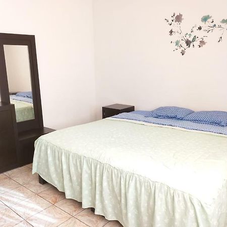 Auberge de jeunesse Julio House à León de los Aldamas Extérieur photo